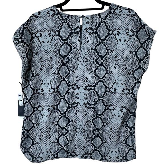 NWT Halogen lightweight cobra snake print blouse women’s medium - Picture 1 of 7